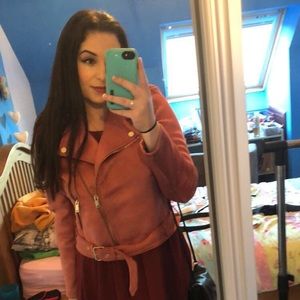 Meet your Posher, Amber